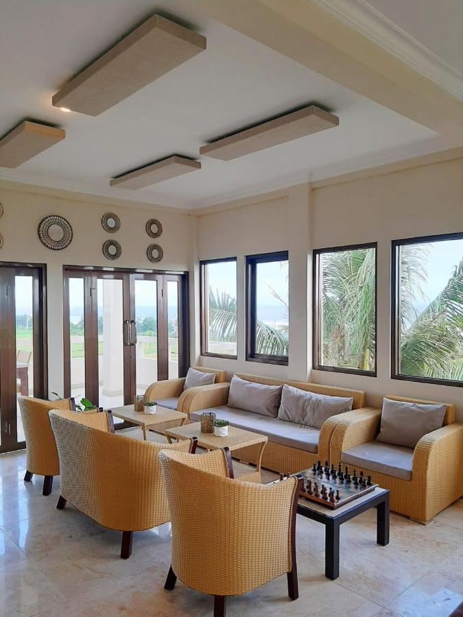 Medewi Manor Aparthotel Airsatang Buitenkant foto