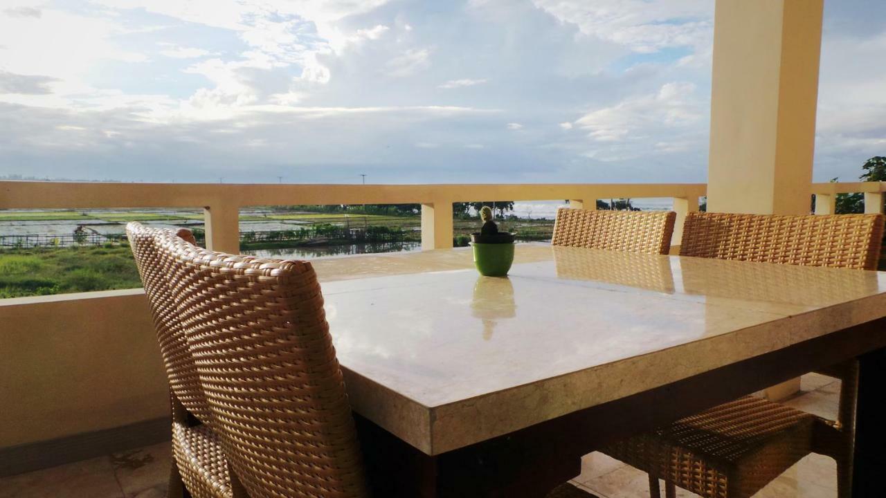 Medewi Manor Aparthotel Airsatang Buitenkant foto